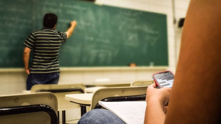Concursos na área da Educação mais aguardados para 2025