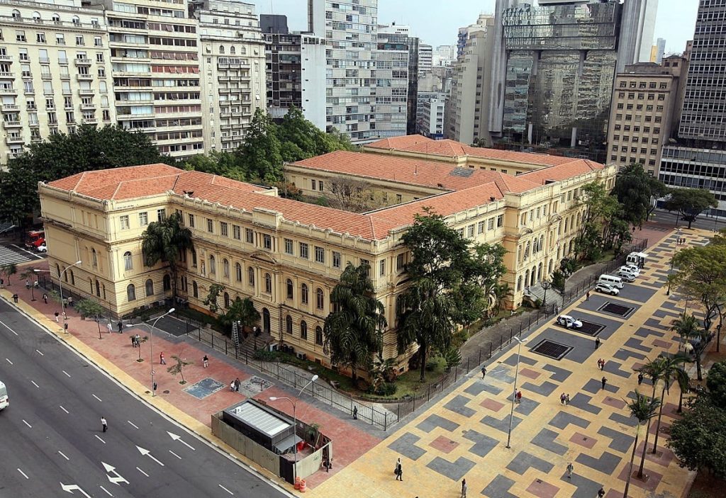 Concursos na área da Educação mais aguardados para 2025 em são paulo